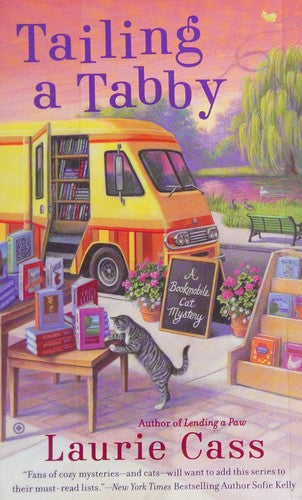 Tailing a Tabby: 2 (Bookmobile Cat Mystery)