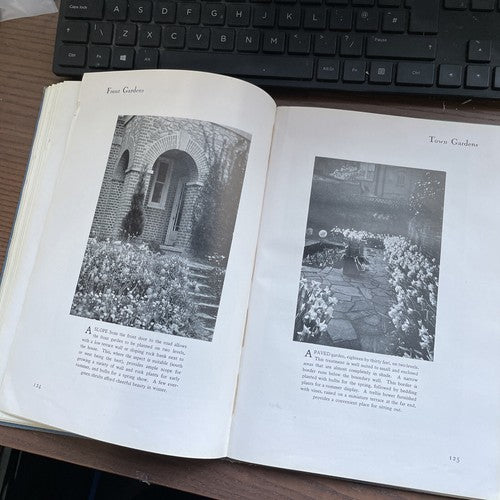 GARDEN MAKING BY EXAMPLE. - Taylor, G. C. 1947 COUNTRY LIFE