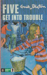 Five Get into Trouble (Knight Books)