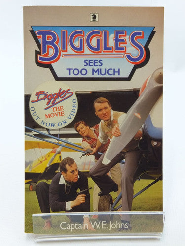 Biggles Sees Too Much (Knight Books)