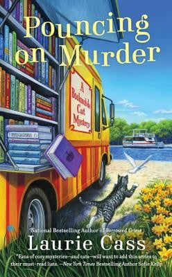Pouncing on Murder : A Bookmobile Cat Mystery: 4