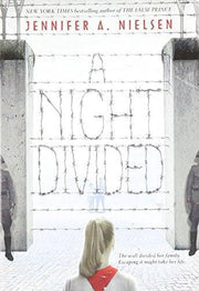 A Night Divided (Scholastic Gold): A Geronimo Stilton Adventure