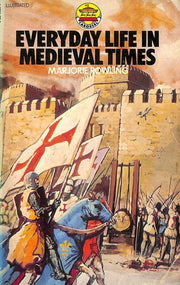 Everyday Life in Mediaeval Times (Carousel Books)