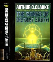 The Songs of Distant Earth: A Vivid Science Fiction Epic of Suspended Animation and Survival