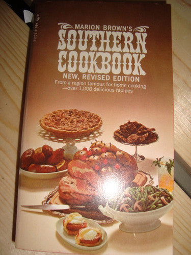 Marion Brown's Southern Cookbook by Marion Brown (1970-08-01)