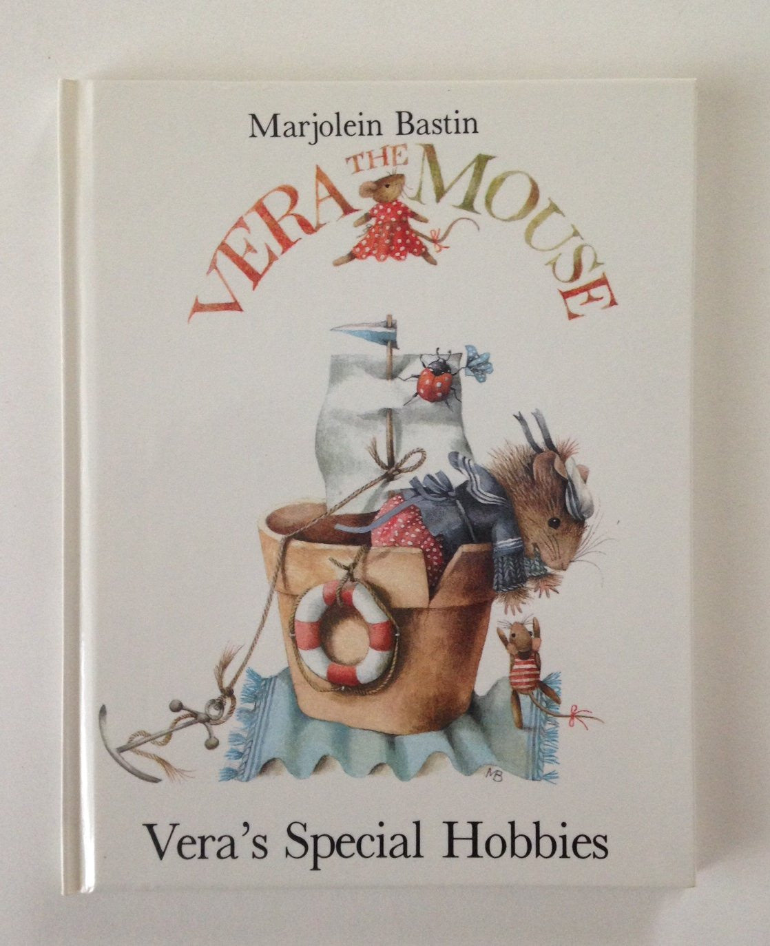 Vera's Special Hobbies (Vera the Mouse Series)