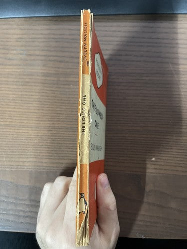  EVELYN WAUGH, THE LOVED ONE, 1956, PENGUIN - acceptable