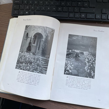 GARDEN MAKING BY EXAMPLE. - Taylor, G. C. 1947 COUNTRY LIFE
