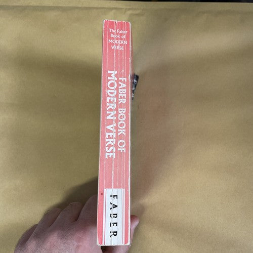 The Faber Book Of Modern Verse(Paperback Book)Michael Robbins-1965-Acceptable