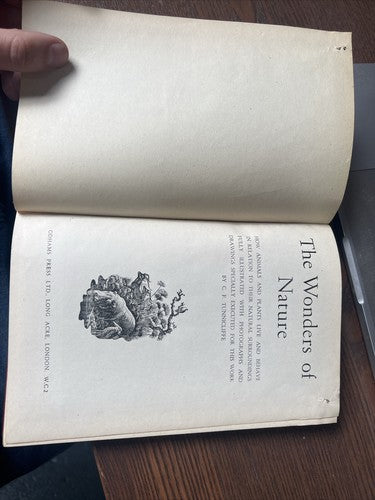 Vintage book. Wonders of nature. Odhams press