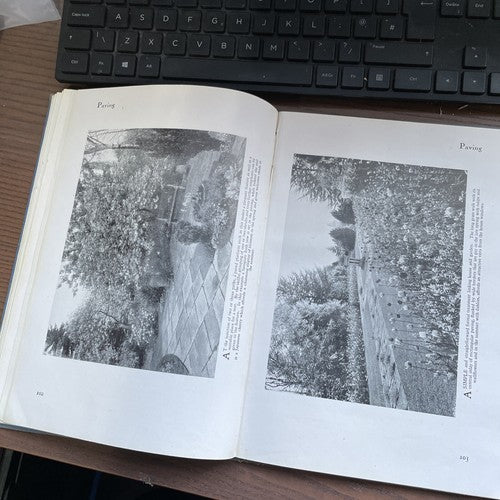GARDEN MAKING BY EXAMPLE. - Taylor, G. C. 1947 COUNTRY LIFE