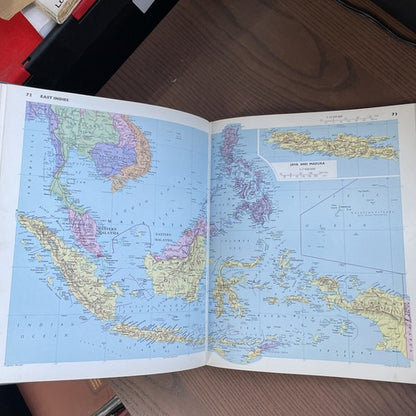 Philips' Concorde World Atlas, 1972 First Edition