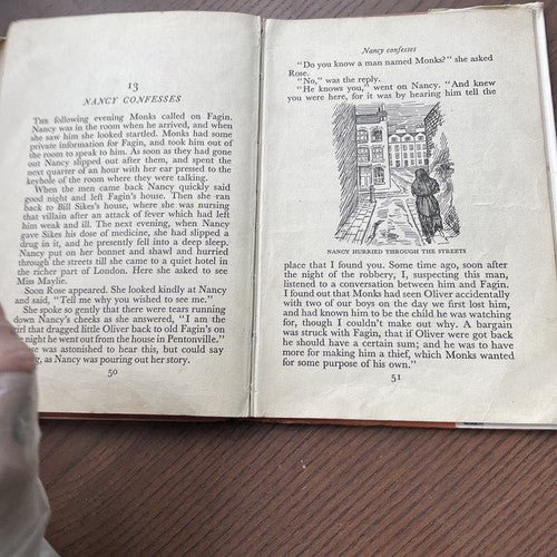 The Children's Oliver Twist, Barbara Matthews - 1963 Harrap & Co, w DustJacket