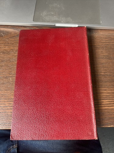 Vintage book. Wonders of nature. Odhams press