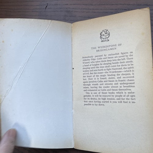 The Weirdstone Of Brisingamen A Tale of Alderley - A.Garner 1971 
