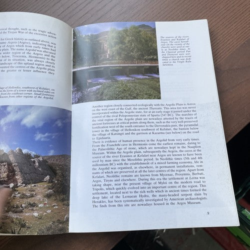 Argolida: Archaeological Sites and Museums by V.K. Lambrinoudakis (Paperback)