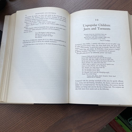 The Lore and Language of Schoolchildren, Iona Peter Opie - 1959 Oxford