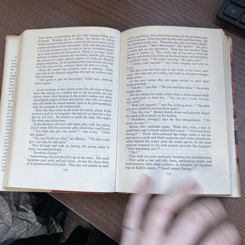 The Crooked Rain - Gerald Gordon 1954 Macdonald First Edition with Dust Jacket 