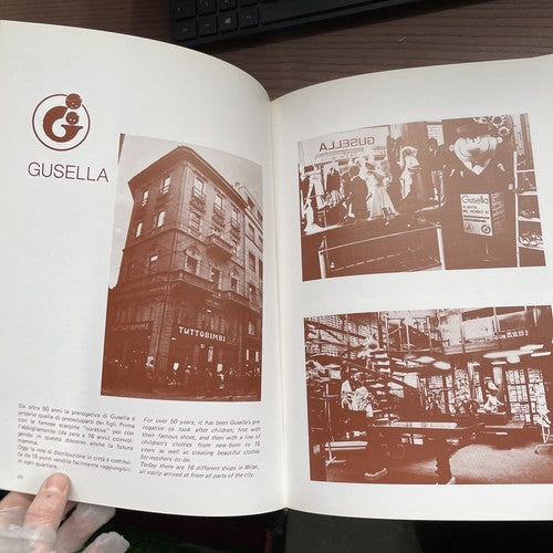A Milano un Giorno in Piu/That Extra Day in Milan (Italian and English Edition) 
