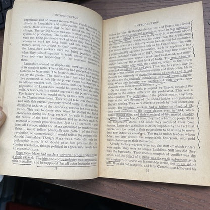 The Communist Manifesto by Marx & Engels - Pub: Pelican/Penguin 1967 PB Book