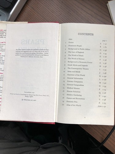 Pears Cyclopedia 77th edition (hardback) 1968