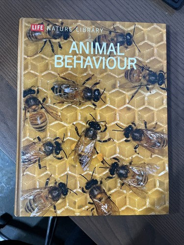 Animal Behaviour Life Nature Library by Niko Tinbergen 1969