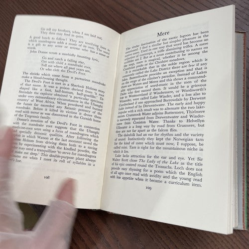 A Ring of Words, Ivor Brown - 1967, Ex Libris