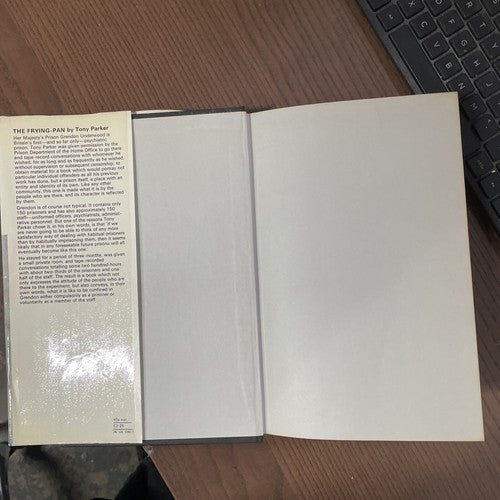 The Frying-Pan by Tony Parker - Hutchinson - 1970 - Hardback Book