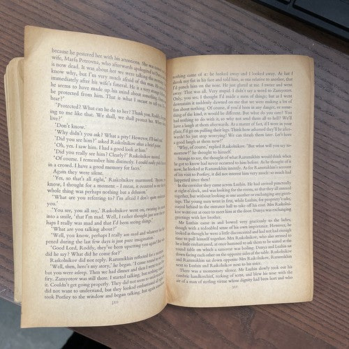 Crime and Punishment, F.Dostoyevsky - Penguin Classics 1960 