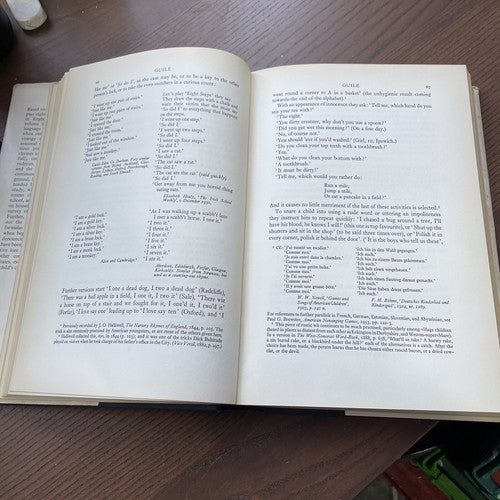 The Lore and Language of Schoolchildren, Iona Peter Opie - 1959 Oxford