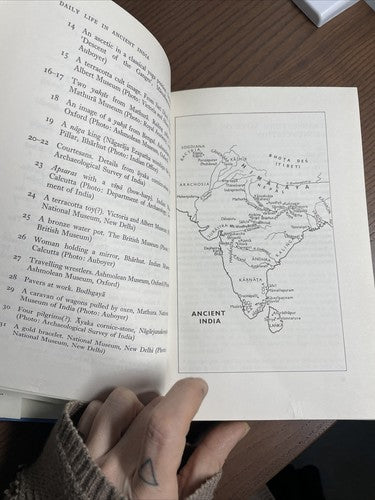 Daily Life in Ancient India, J. Auboyer - 1965 First Uk Edition Weidenfeld