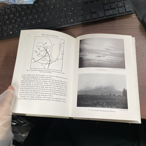 Your book of the weather - Larsson, Kaye 1966 Faber & Faber