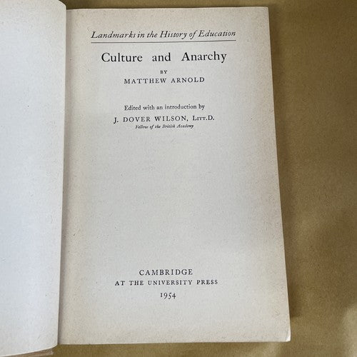 Culture and Anarchy (Matthew Arnold - Cambridge University Press, 1954)