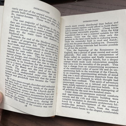 The Observer's Book of Architecture - J Penoyre & M Ryan, Warne, 1965 Warne & Co