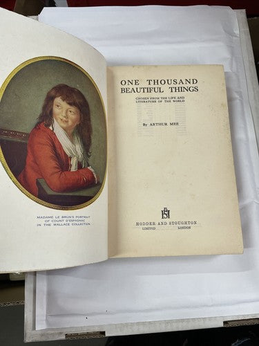 One Thousand Beautiful Things - Arthur Mee, Hodder & Stoughton 1947