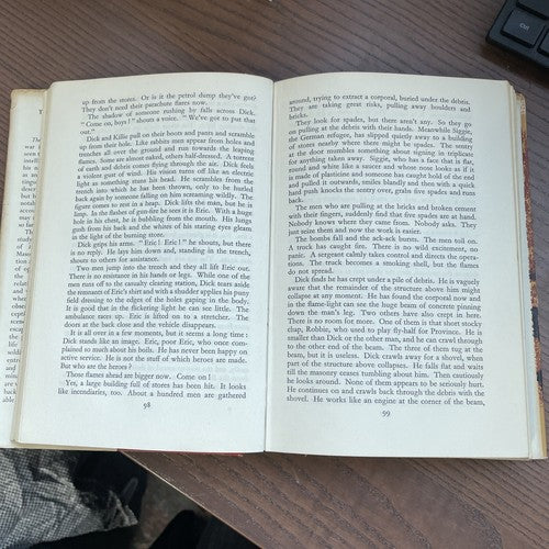 The Crooked Rain - Gerald Gordon 1954 Macdonald First Edition with Dust Jacket 