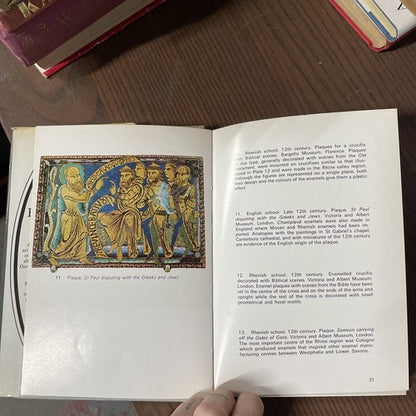 European Enamels; Isa Belli Barsali - 1969 First UK Edition The Hamlyn 