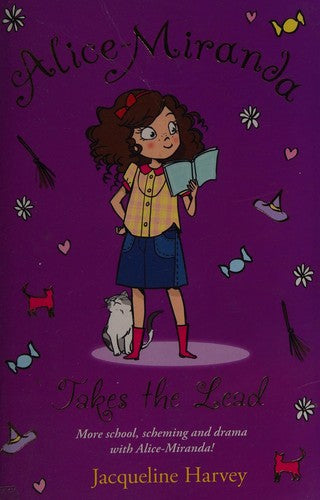 Alice-Miranda Takes the Lead: Book 3 (Alice-Miranda, 3)